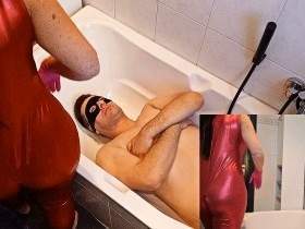 SHIT COCKTAIL - SHITTING IN THE BATHTUB