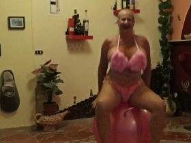 pink bouncy ball