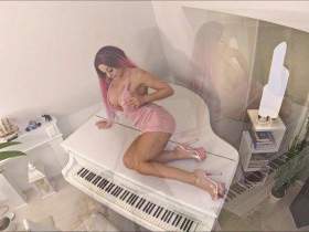 Horny girl on the grand piano - masturbates, play the piano, lick her ...