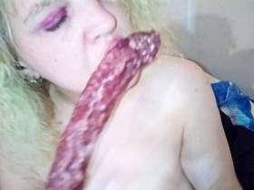 A hot blowjob with a sausage