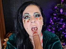 Christmas elf blowjob with dirty talk and countdown