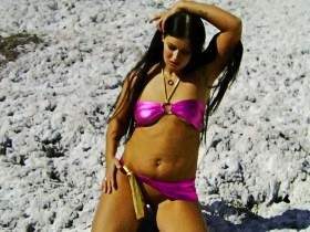 Vorschaubild vom Privatporno mit dem Titel "Mein spritziges Sonnenbad" von GeileDiana