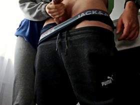 CROATIA HANDJOB