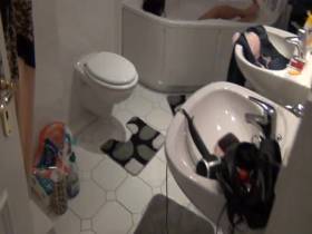 Mitbewohner Pisst mich einfach an!!POV-NS