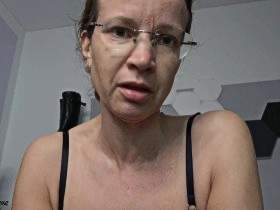 Hier lernst du blasen wie eine gute Sissy!