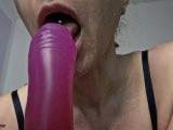 Here you'll learn how to give a blowjob like a good sissy!