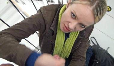 Publik im Kino! Dreister Fremdgeher entsaftet!