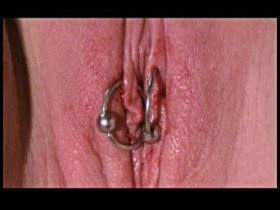 Vorschaubild vom Privatporno mit dem Titel "Piercingstechen" von marina60