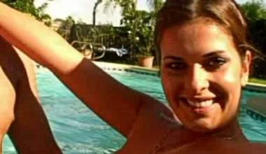 im Pool, geil gefickt. Das mag ich