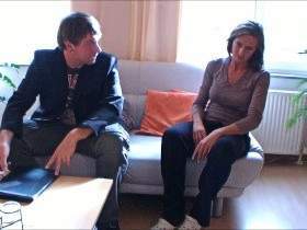 Vorschaubild vom Privatporno mit dem Titel "Ich will keinen Job !! Arbeitsvermittler gefickt" von Ramona_Deluxe