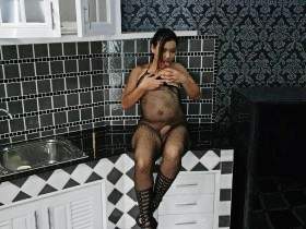 Vorschaubild vom Privatporno mit dem Titel "Dildo Fick im Catsuite in meiner neuen Küche!" von sexynoy