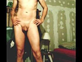 Crossdresser guy is shitting