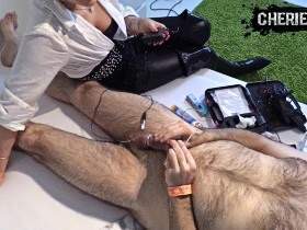 Vorschaubild vom Privatporno mit dem Titel "Strom, Vibrator, Strafe! Das passiert wenn ich nicht bekomme was ich will!" von CherieNoir