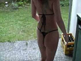 Blowjob in the garden