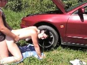 Vorschaubild vom Privatporno mit dem Titel "Hemmungsloses Outdoor geficke am Auto" von Miss-United