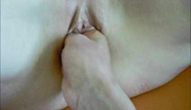 Erst Fisten und danach bekomme ich sein Sperma ! 