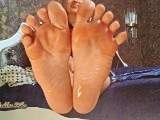 Shiny Soles Captivate