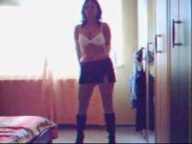 Vorschaubild vom Privatporno mit dem Titel "Strip" von FICKmichREAL