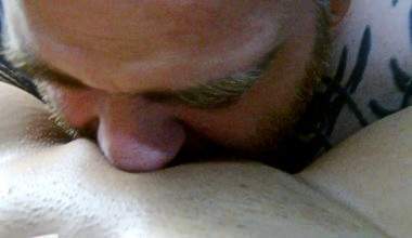 Anal Arsch mit Dildo gesprengt und Oral befriedigt!