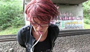 Spermaschlucken am Gleis