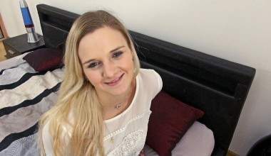 Triebhaftes Luder will ficken und Sperma naschen