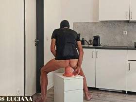 Setz dich auf den Megaplug