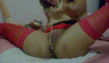 Anal Vibrator und abgepisst