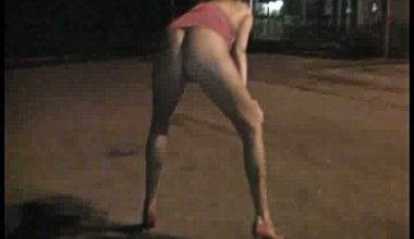 Nachts auf dem Parkplatz