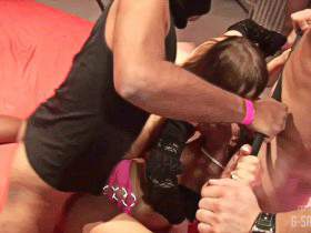 Vorschaubild vom Privatporno mit dem Titel "Susi bareback besteigen lassen" von 6-sandra