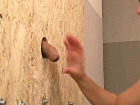 Happy End Schwanzbehandlung am GloryHole