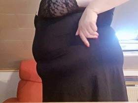 With me, you can really indulge your belly fetish in a great way.