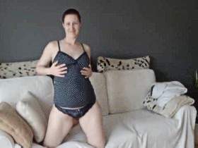 Vorschaubild vom Privatporno mit dem Titel "Schwanger & geil = FSK18" von Kathi-81