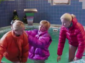 Vorschaubild vom Privatporno mit dem Titel "Wetandmessygirls Vorschau" von tomnata