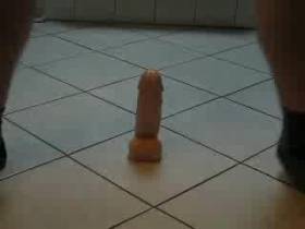 20x5cm dildo anal ride on the ground