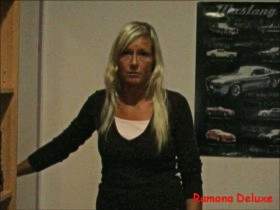 Vorschaubild vom Privatporno mit dem Titel "WEIHNACHTSURLAUB ERFICKT (bei CHEF) - CREAMPIE" von Ramona_Deluxe