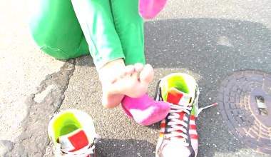knallbunte Sneaker