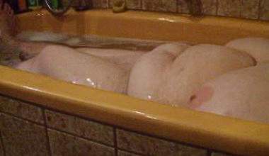 Chicken beim Baden