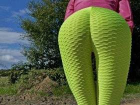 Bright green leggings, part 1