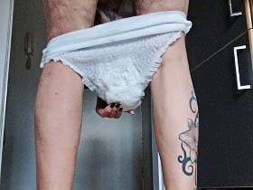 In die Windel geschissen und dann