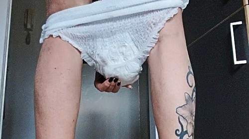 In die Windel geschissen und dann