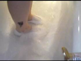 Gym shoes in the bath ** FAN request **