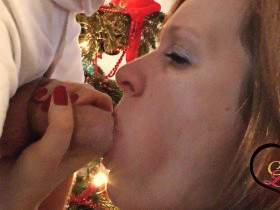 Vorschaubild vom Privatporno mit dem Titel "Blowjob für den Nikolaus" von SexyLeni