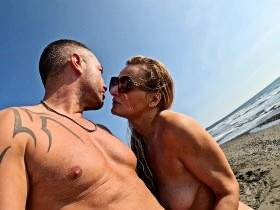 WILD OUTDOOR EXTREME?! AMATEUR WAVE FUCK ORGASM IN THE MIDDLE OF THE SEA!