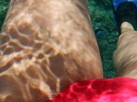 POV: Unterwasser leckere Pussy und Titten