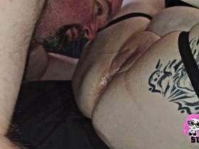 Cuckold foot slave in heaven! Pussy licking, feet sucking, footjob