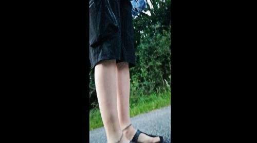 Morgens mit Nylonfüßen in Birkenstocks unterwegs