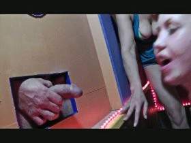 Vorschaubild vom Privatporno mit dem Titel "Glory Hole extrem Sperma und Urin" von extremgirl