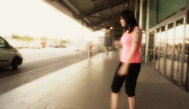 LESBEN PUSSY SHOW AM FLUGHAFEN