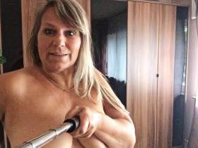 I'll fill my piss on you