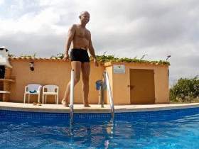 Secretly under water in the hotel pool